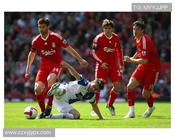 前进之鹰与瓦尔韦的激烈对决展现足球魅力与团队精神的巅峰之战 前进之鹰与瓦尔韦的激烈对决展现足球魅力与团队精神的巅峰之战